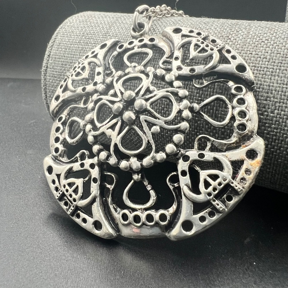 Vintage Brutalist Medallion Necklace‎ Silver Good